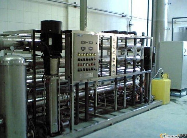 20 एम3/घंटा आउटपुट क्षमता Toray / Dow Membrane 8080 बॉयलर फीड वाटर ट्रीटमेंट सिस्टम